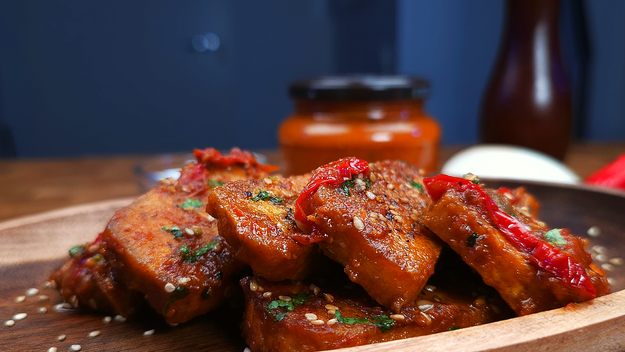 Pan-Fried Tofu with Romesco Sauce | Easy Vegan Dinner Recipe – EP Foodie